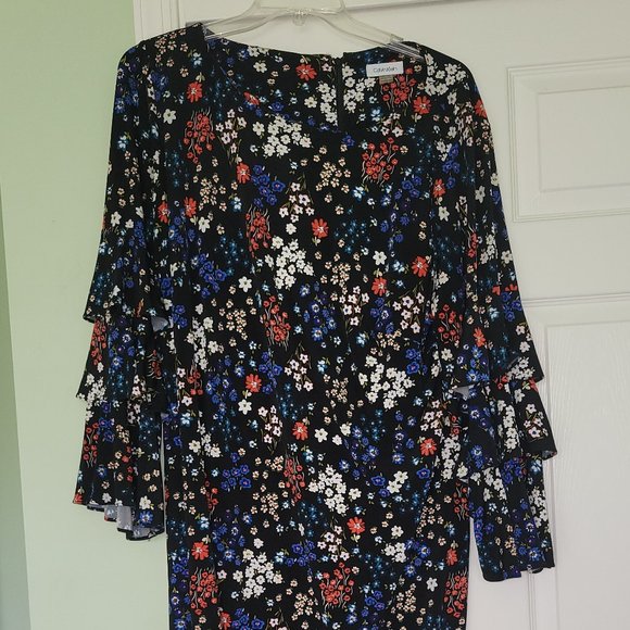 Plus & Tall Floral Calvin Klein Long Bell Sleeve Dress - Picture 1 of 3